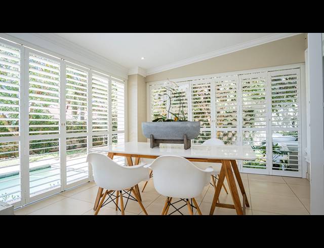 6 BEDROOM HOUSE FOR SALE IN LA LUCIA